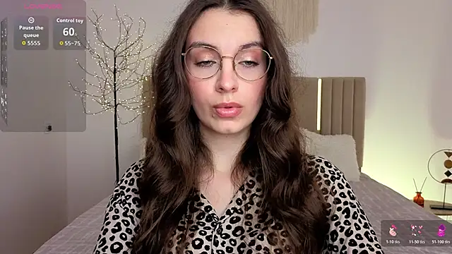Real_cutie1 webkamerás műsora