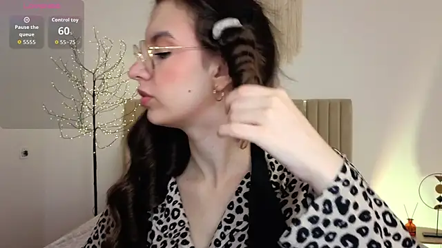 عرض كام Real_cutie1