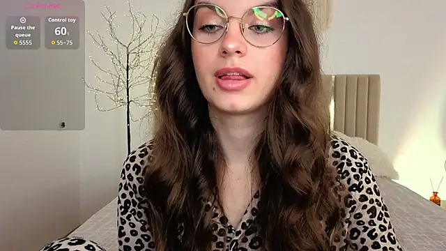 Real_cutie1's Webcam Show