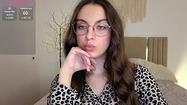 Real_cutie1's Live XXX Chat