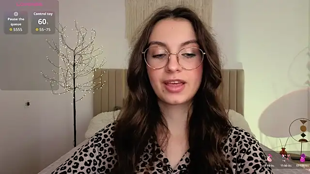 Real_cutie1 – webcam-show