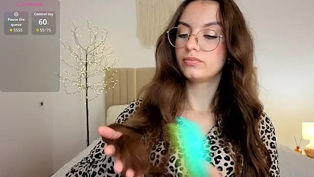 Real_cutie1's Webcam Show