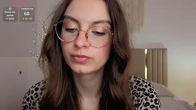 Real_cutie1's Webcam Show