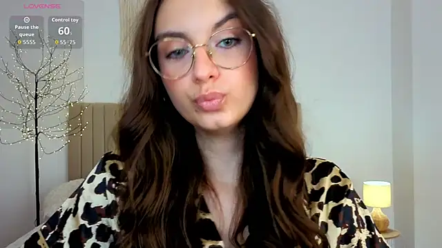 Real_cutie1 – webcam-show