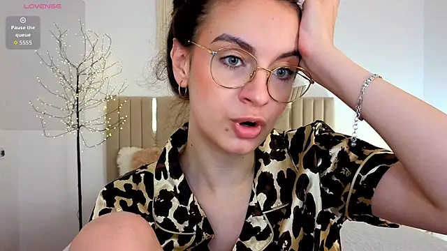 Real_cutie1's Webcam Show
