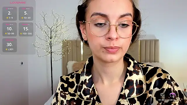 Real_cutie1's Webcam Show