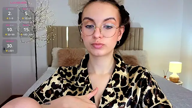 Онлайн чат XXX Real_cutie1