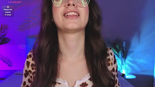Real_cutie1n Webbikameraesitys