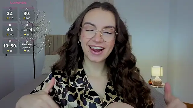 הופעת וובקאם של Real_cutie1