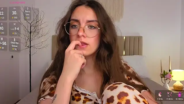 הופעת וובקאם של Real_cutie1