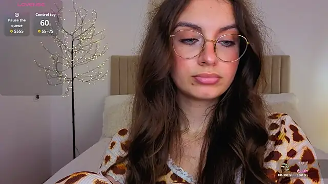 Real_cutie1's Webcam Show