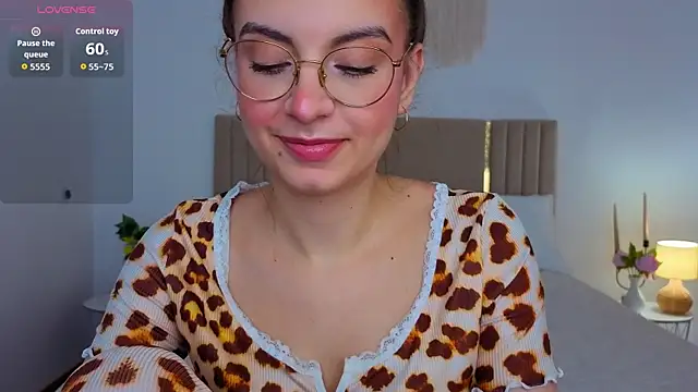 عرض كام Real_cutie1