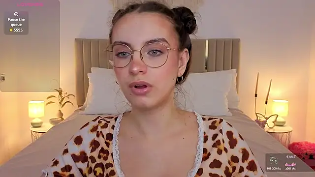 Real_cutie1's Webcam Show