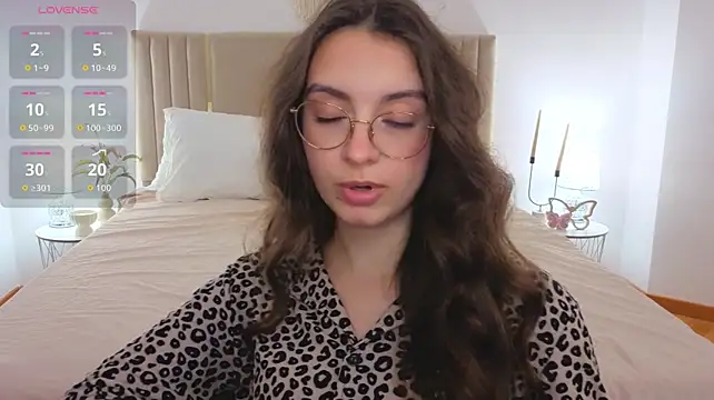 Real_cutie1n Webbikameraesitys