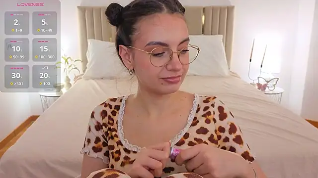 Real_cutie1's Webcam Show