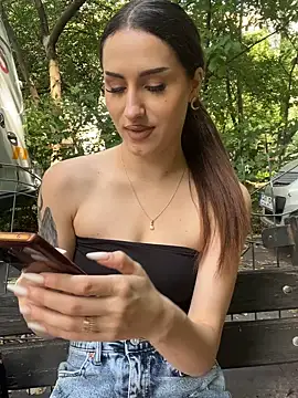 AriaAdda Webcam show