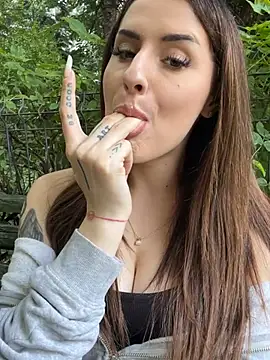 AriaAdda – webcam-show