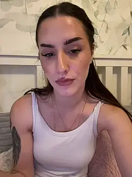 Chatroom XXX en direct de AriaAdda