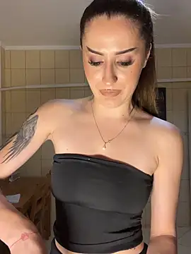 AriaAdda Webcam show