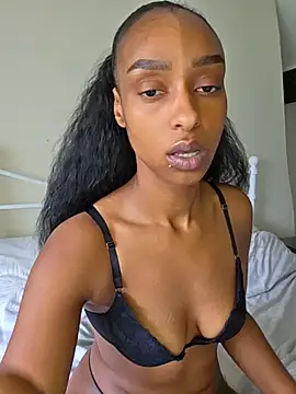 הופעת וובקאם של Hazel_Dollxx