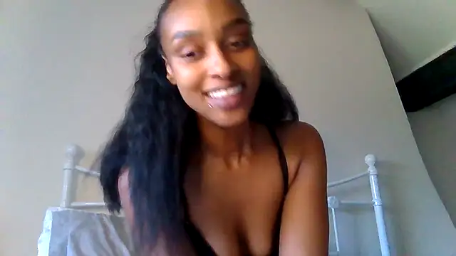 Show de webcam de Hazel_Dollxx