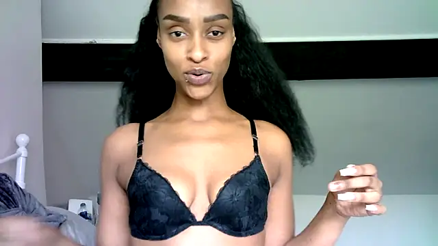 عرض كام Hazel_Dollxx