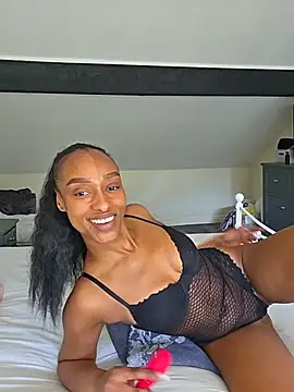 Hazel_Dollxx Adlı Modelin Web Kamerası Şovu