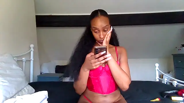 Hazel_Dollxx Adlı Modelin Web Kamerası Şovu