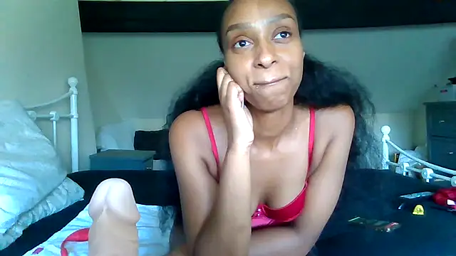 عرض كام Hazel_Dollxx