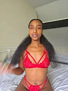 Hazel_Dollxx Adlı Modelin Web Kamerası Şovu