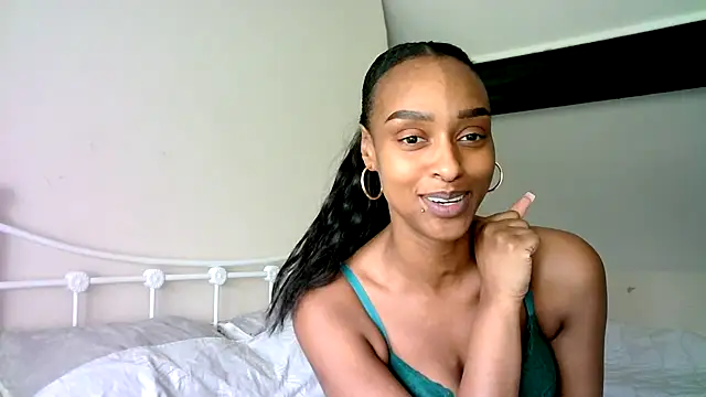 Hazel_Dollxx Show Webcam