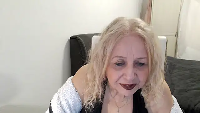 SusiLifeXXX's Live XXX Chat