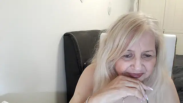 SusiLifeXXX Adlı Modelin Canlı XXX Sohbeti