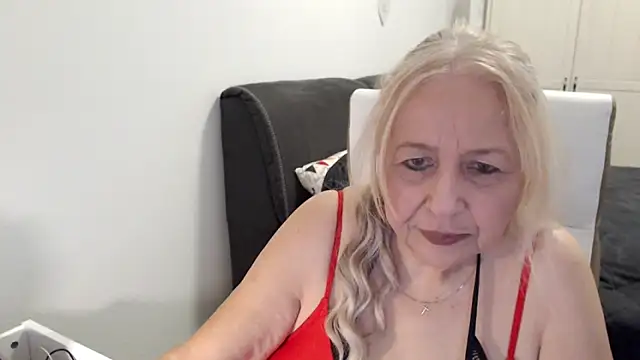 SusiLifeXXX 网络视讯表演