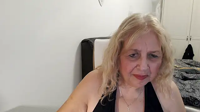 SusiLifeXXX Show in webcam