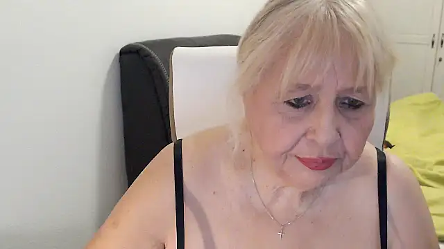 SusiLifeXXX Adlı Modelin Canlı XXX Sohbeti
