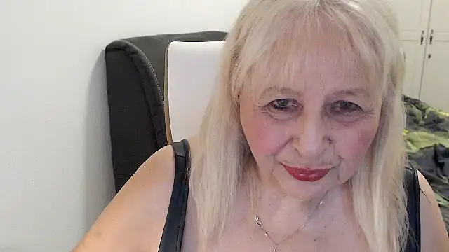 SusiLifeXXX Chat XXX in diretta