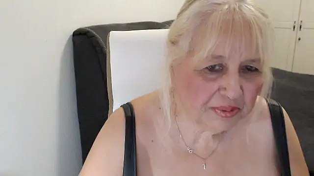 SusiLifeXXX Adlı Modelin Web Kamerası Şovu