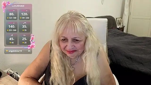 צ'אט XXX בשידור חי של SusiLifeXXX