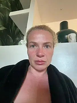 Show de webcam de Anjinhavagabunda