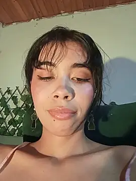 Dolli_virginpussy Obrolan Langsung XXX