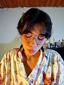 Dolli_virginpussy 即時 XXX 聊天