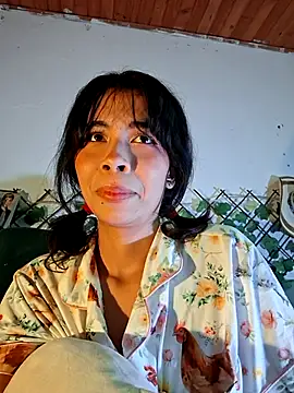 แชท XXX สดของ Dolli_virginpussy