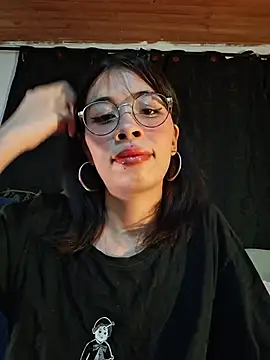 Chat XXX en directo de Sweetiedolly011