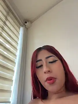Violet_carson Adlı Modelin Canlı XXX Sohbeti