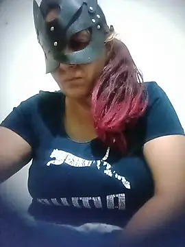 Saramilf36 – Naživo XXX chat