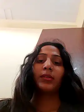 Teri_lella Show in webcam
