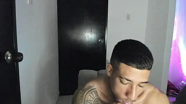 ThiagoLugo's Webcam Show