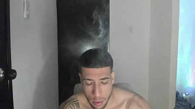 ThiagoLugo: вебкам-шоу