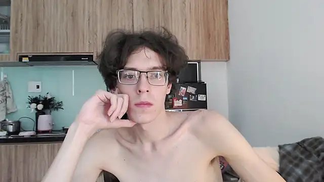 LovesomeCookie Show in webcam